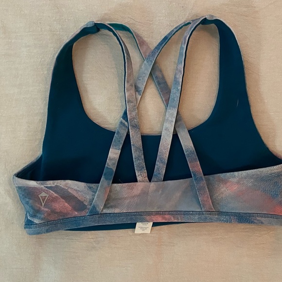 Ivivva Sports Bra & Leggings - Picture 3 of 8